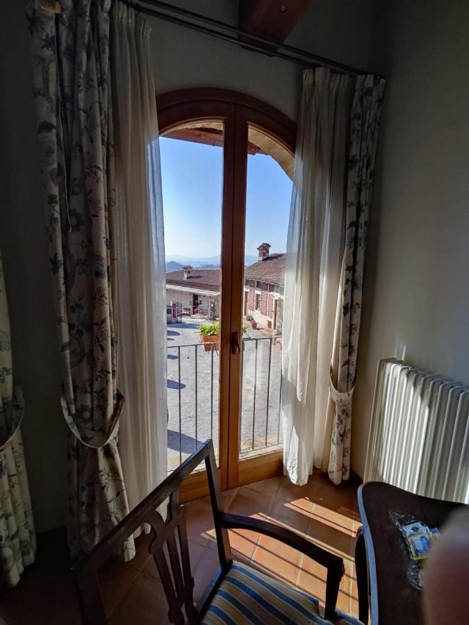 Foresteria Ristorante Conti Roero Monticello d'Alba Zewnętrze zdjęcie