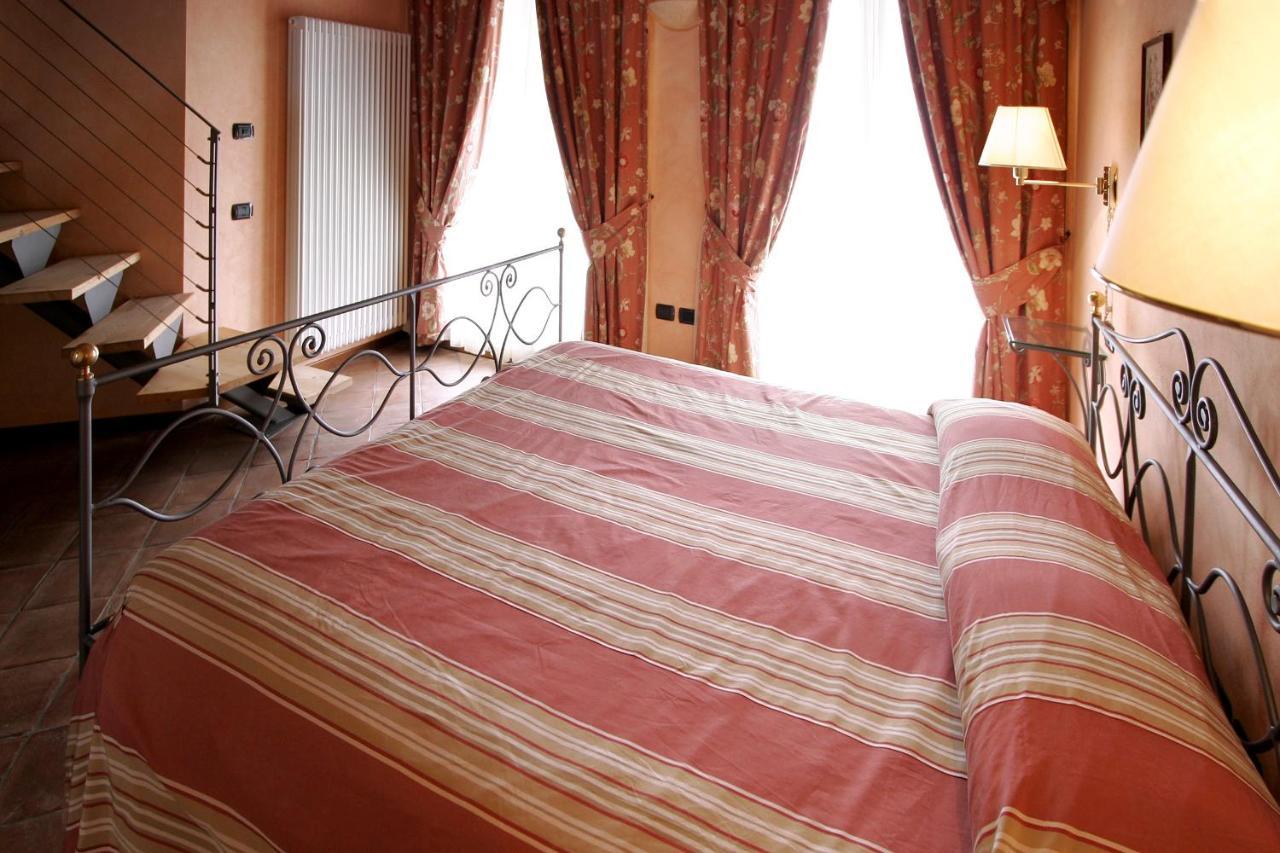 Foresteria Ristorante Conti Roero Monticello d'Alba Zewnętrze zdjęcie