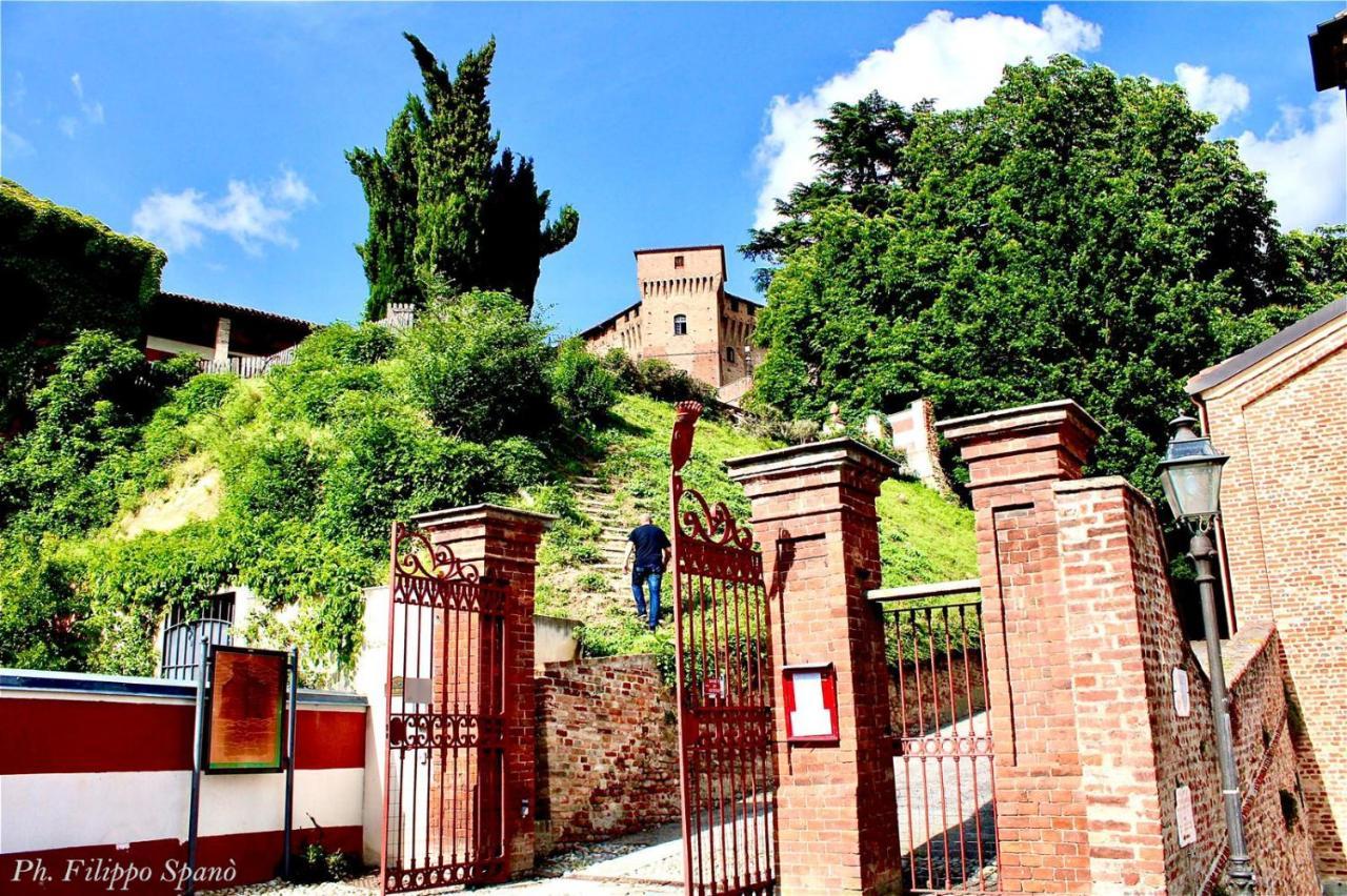 Foresteria Ristorante Conti Roero Monticello d'Alba Zewnętrze zdjęcie