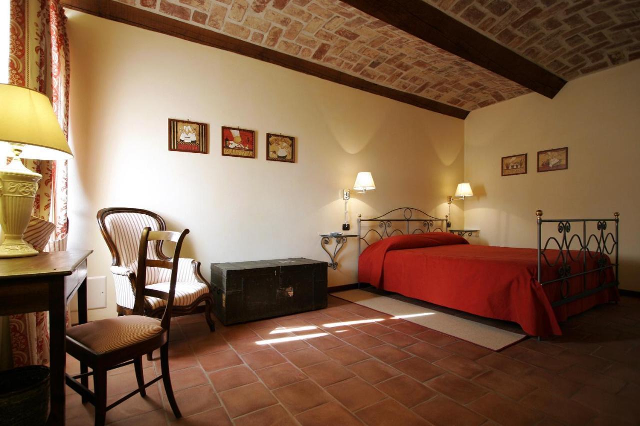 Foresteria Ristorante Conti Roero Monticello d'Alba Zewnętrze zdjęcie
